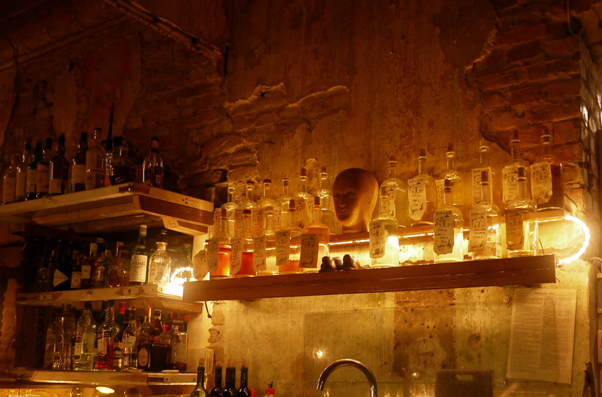 Geist im Glas bar, Neukölln Berlin