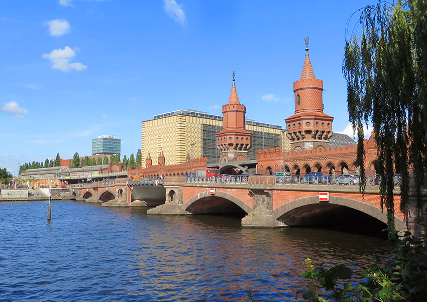 The May-Ayim Ufer offers beautiful views of Berlin's Spree River and Oberbaumbrücke bridge, as well as a sobering reminder of Berlin's tragic past