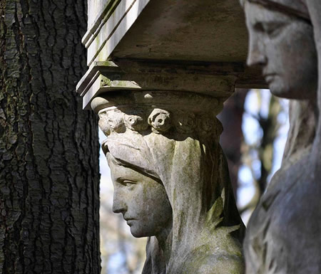 Stahnsdorf's southwest cemetery, Berlin, contains thousands of beautiful tombs and monuments