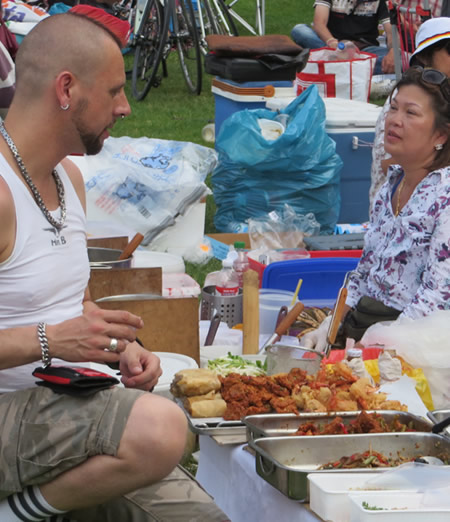 Budget eats in Berlin: the city's very own open air oriental food market