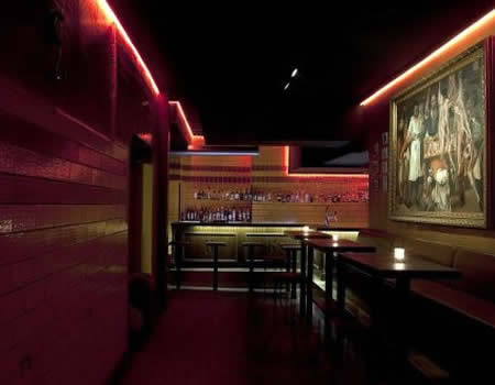 Butcher's Bar - a hidden speakeasy cocktail lounge in Berlin