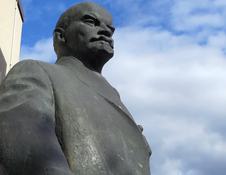 Lenin statue in Berlin